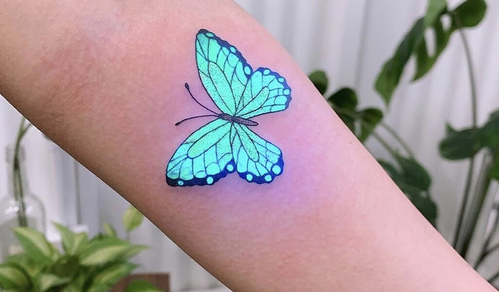 Tatouages UV : Les tatouages fluorescents en lumière noire